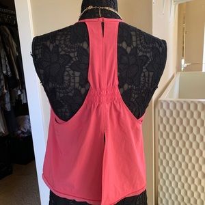 Lululemon free spirit top